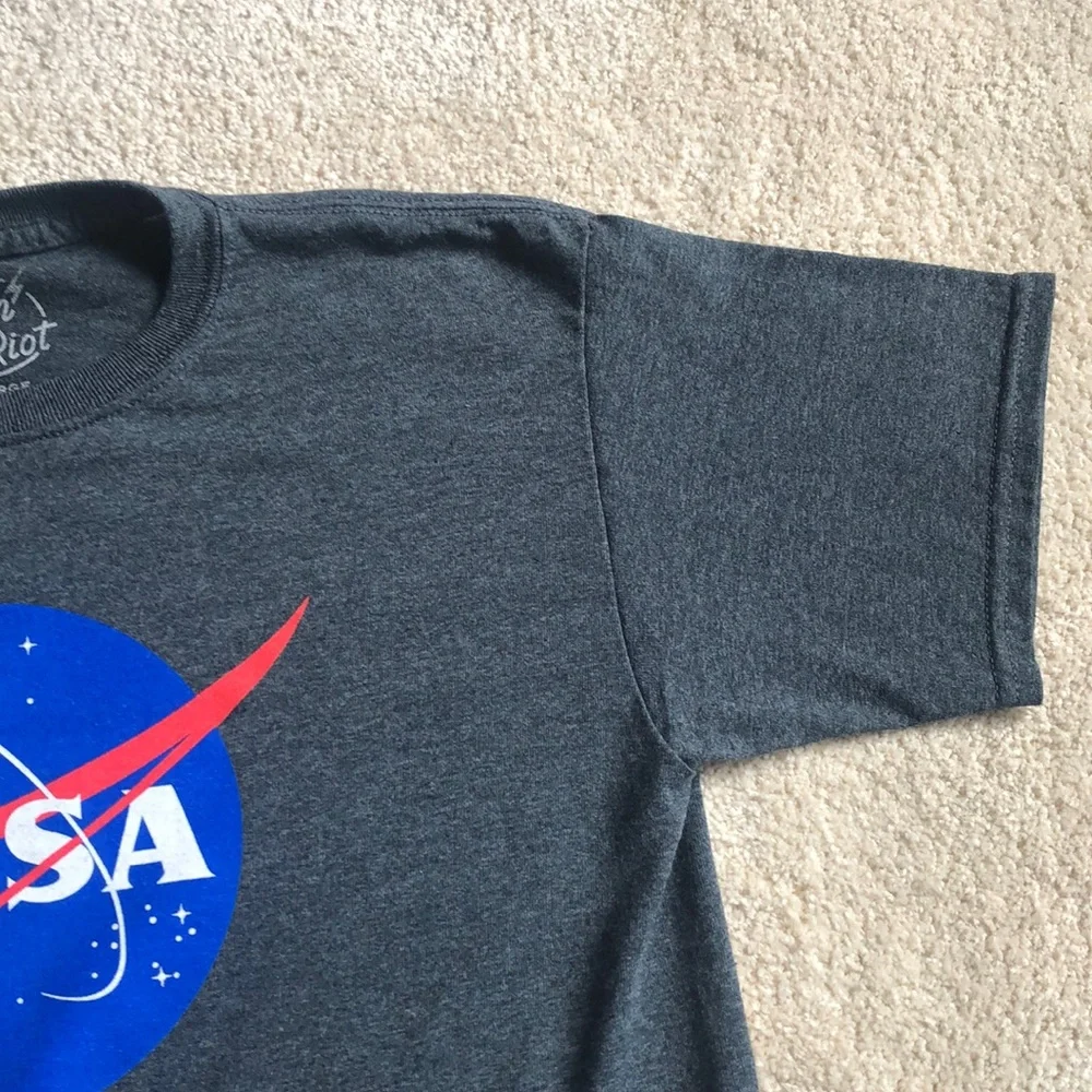 NASA Space T-shirt from Tilly’s, boys Large - Picture 4 of 8